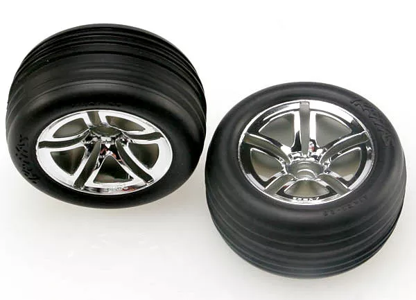 2.8" Alias Ribbed Tires on Twin-Spoke Wheels (Nitro Front)