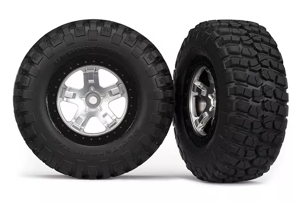 Assembled Tires & Wheels (SCT Satin Chrome, Black Beadlock Style Wheels, BFGoodrich Mud-Terrain™ T/A KM2 Tires, Foam Inserts) (2)(4WD Front / Rear, 2WD Rear Only)