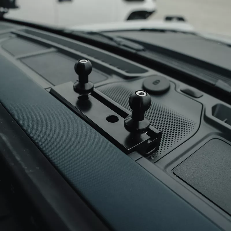 CAL Dash Mount