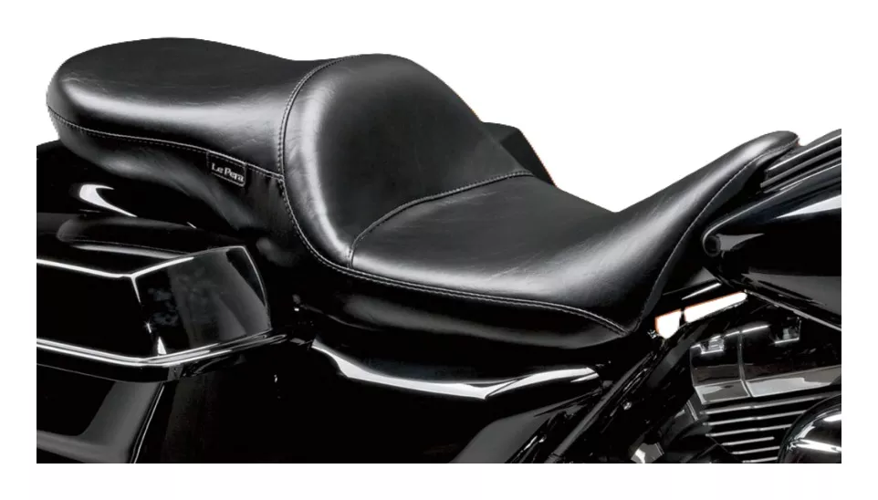 Le Pera Maverick Smooth Seat For Harley Touring 2008-2025