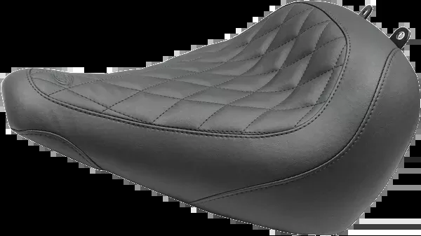 Mustang Wide Tripper™ Seat – Diamond Stitching – FLFB/S ’18-’25