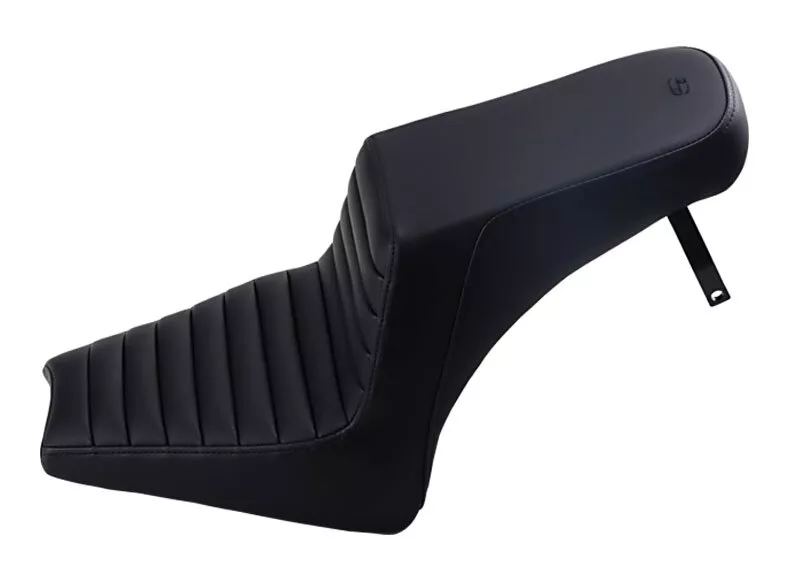 Saddlemen Step-Up TTR Tuck and Roll Seat For Indian Scout Bobber / Rogue 2018-2024